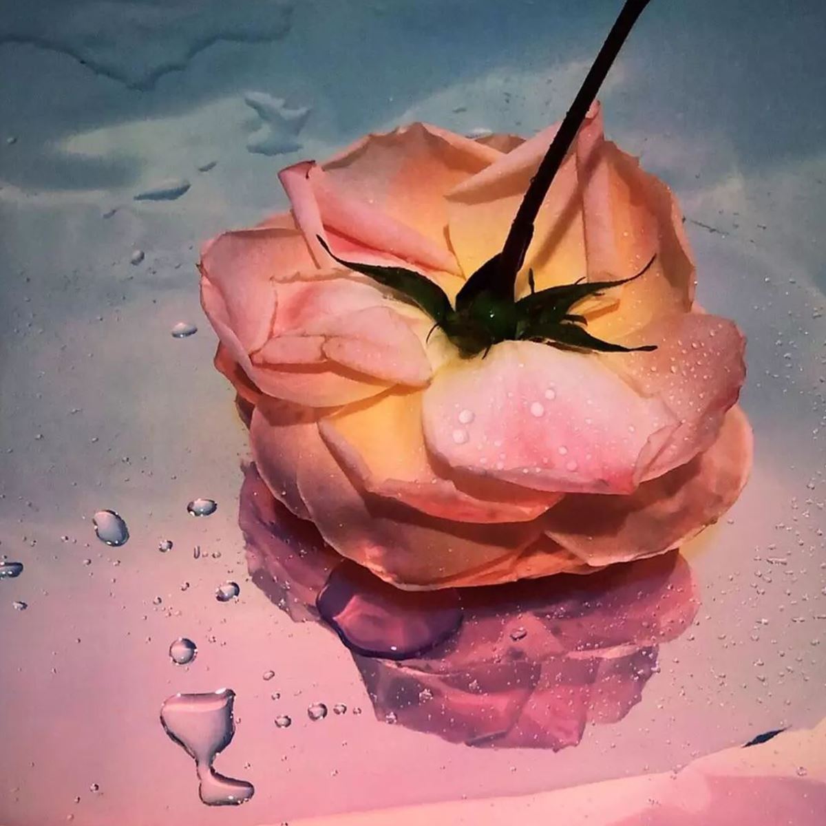 Interposición de pantallas transparentes